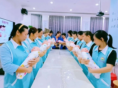珠海正規(guī)專業(yè)的高級(jí)育嬰師培訓(xùn)班學(xué)校哪家好？