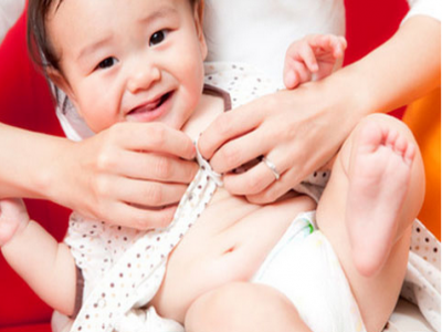 這才是寶寶手涼的真正原因，不要再給寶寶瞎穿衣服了！